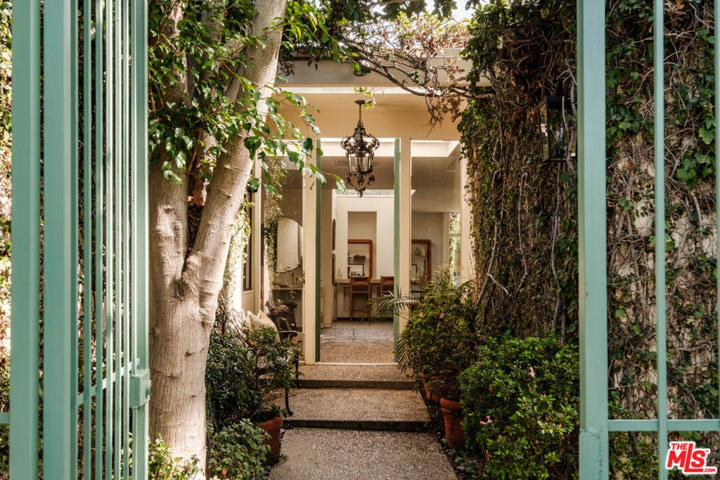 1151 Angelo Drive