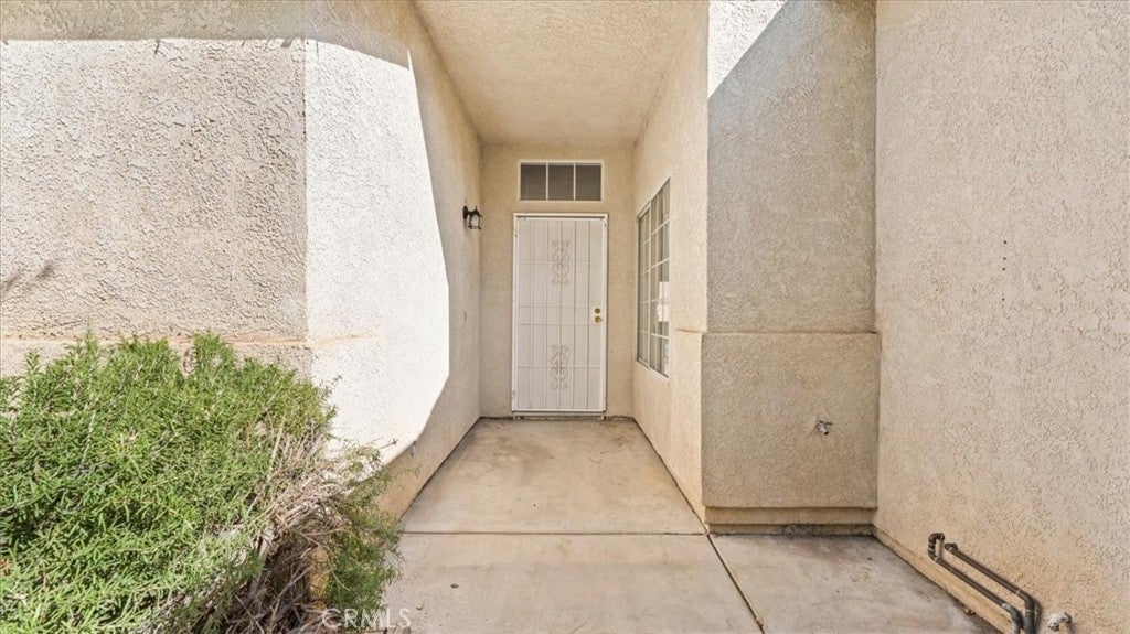 2507 E Avenue J14