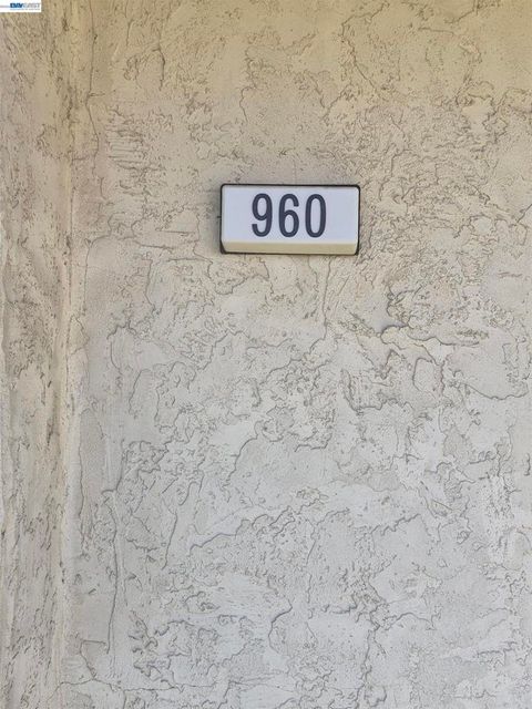 Photo of 960 Joaquin Ave Ave, San Leandro, CA 94577 (MLS # 41133087)