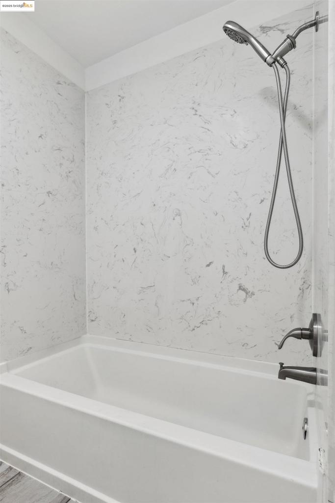 GRANDE VILLAGE - Residential