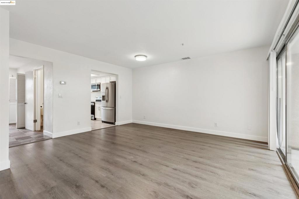 GRANDE VILLAGE - Residential