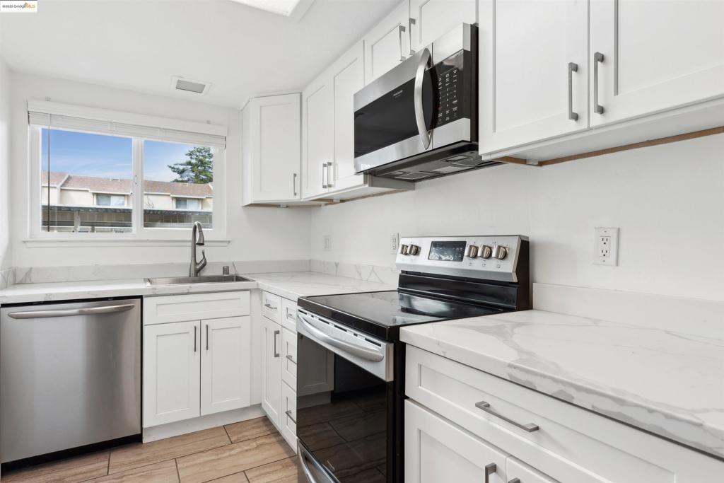 GRANDE VILLAGE - Residential