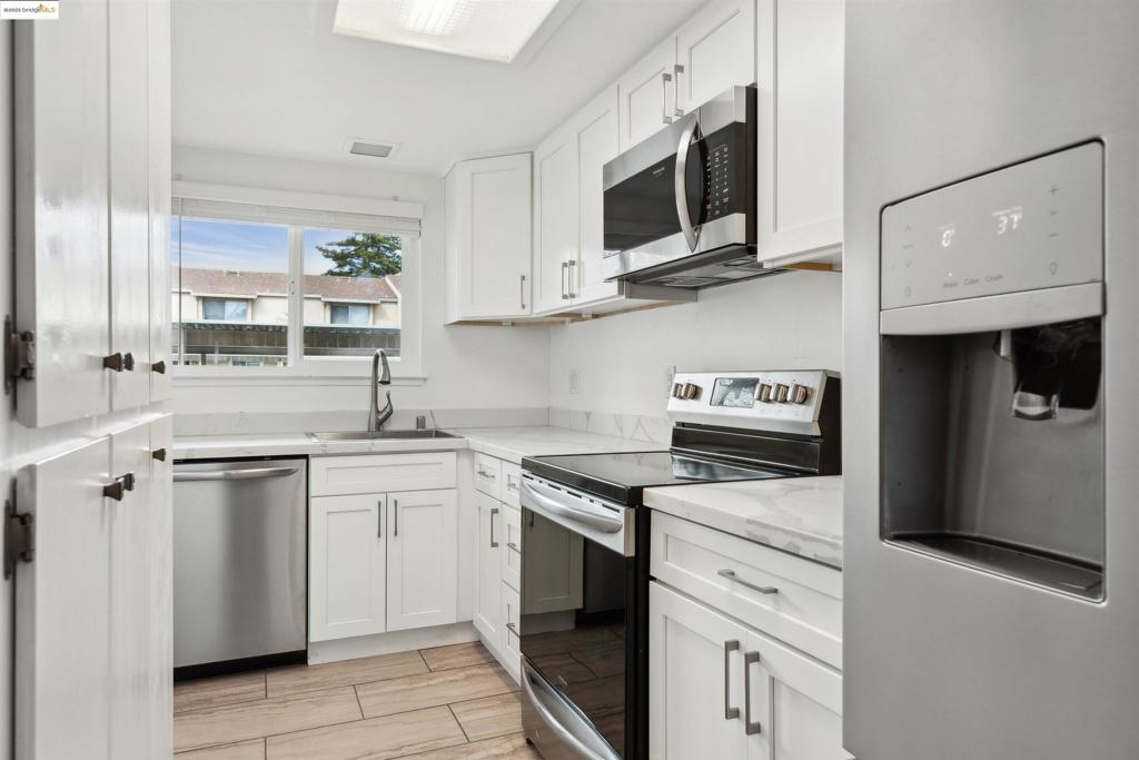 GRANDE VILLAGE - Residential