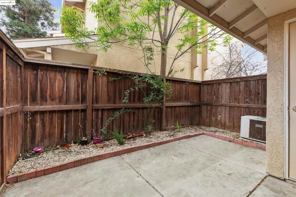 GRANDE VILLAGE - Residential