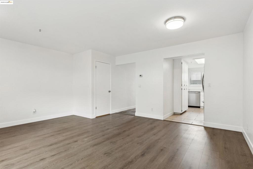 GRANDE VILLAGE - Residential