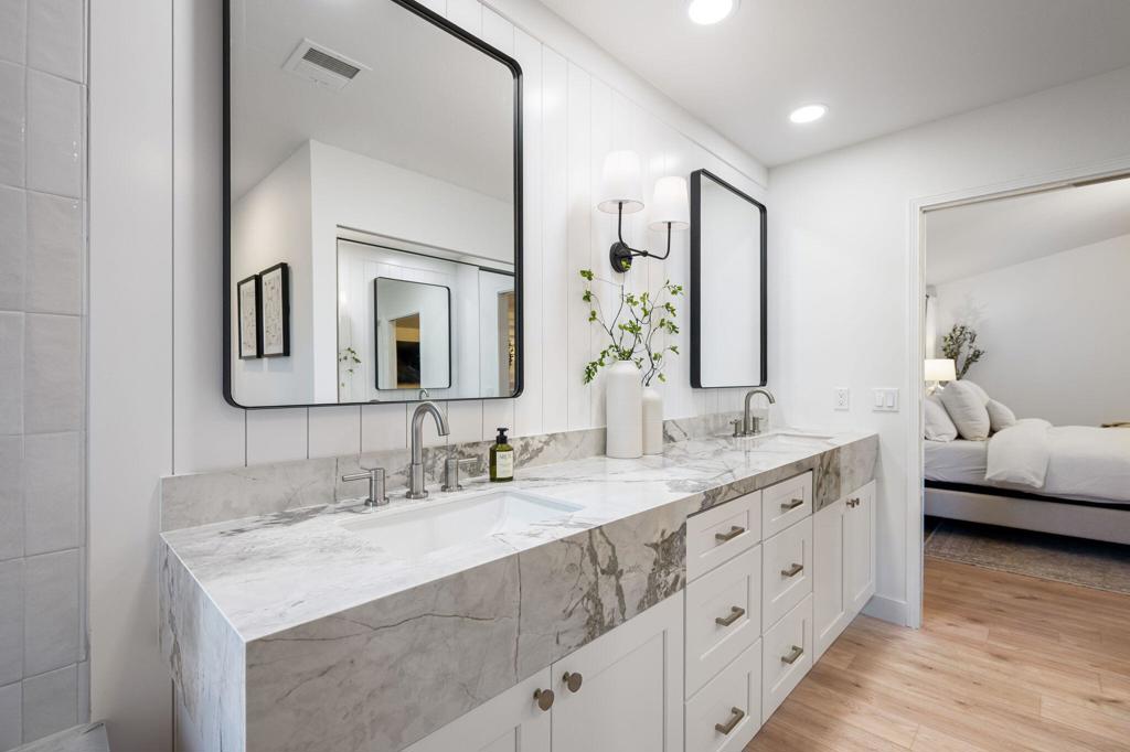 Regency Palms - Residential