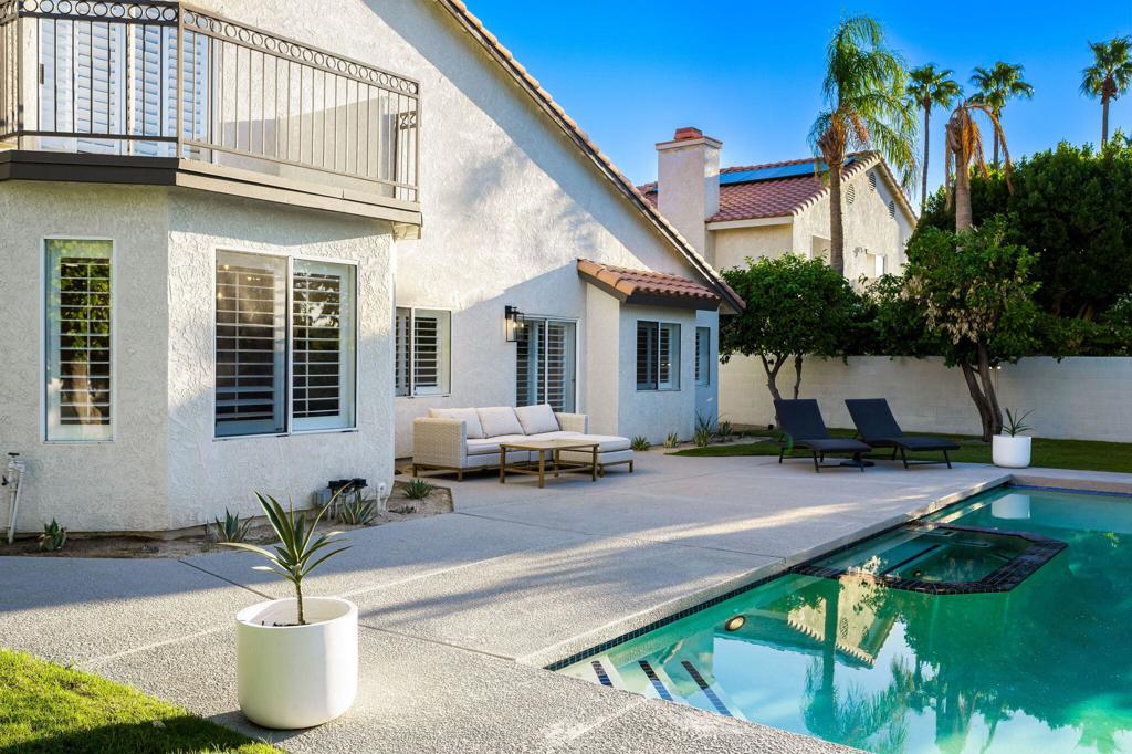 Regency Palms - Residential