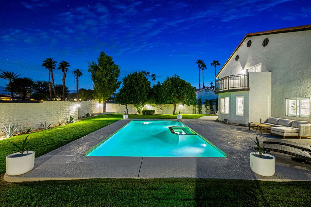 Regency Palms - Residential