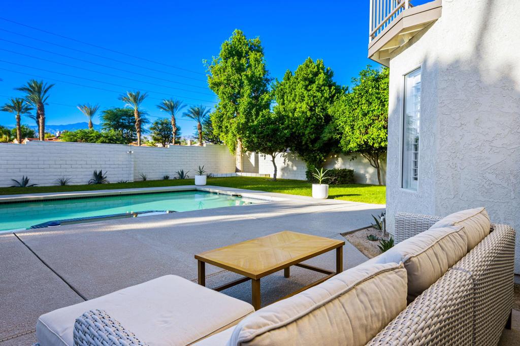 Regency Palms - Residential