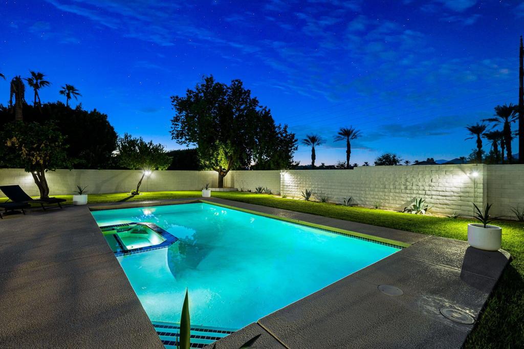 Regency Palms - Residential