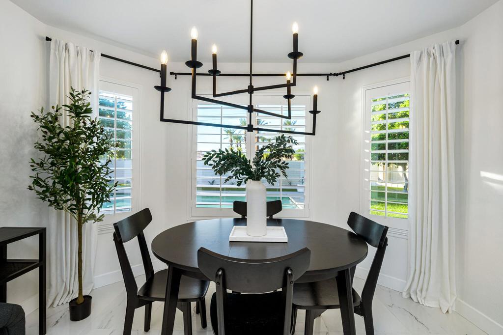 Regency Palms - Residential