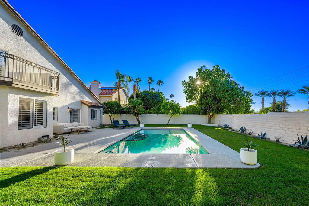 Regency Palms - Residential