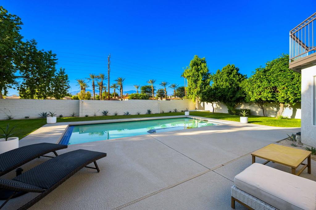 Regency Palms - Residential