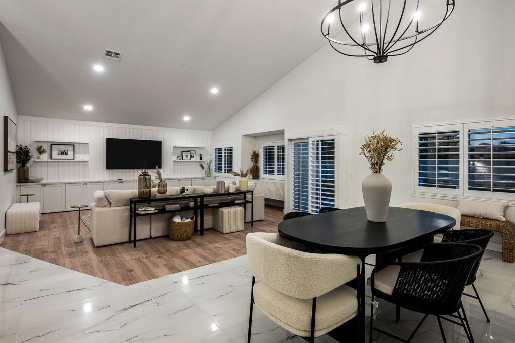 Regency Palms - Residential