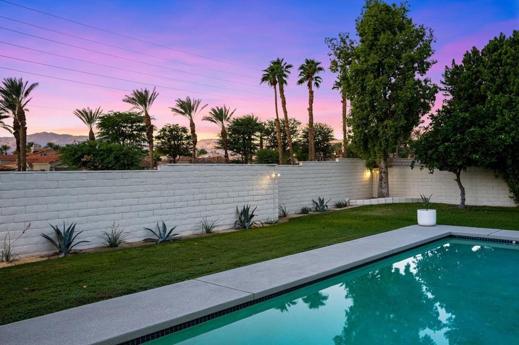 Regency Palms - Residential