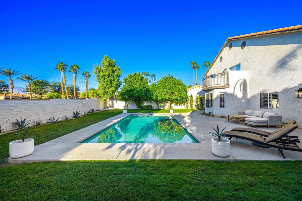 Regency Palms - Residential