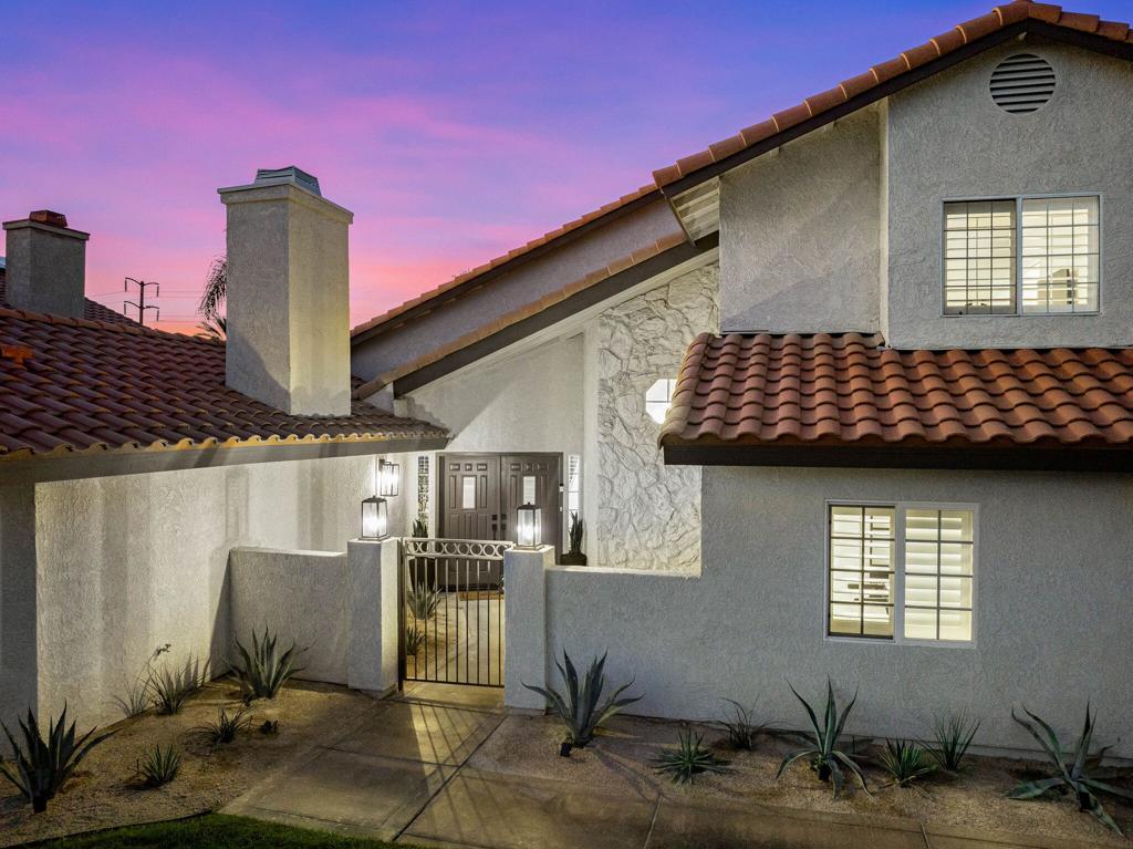 Regency Palms - Residential