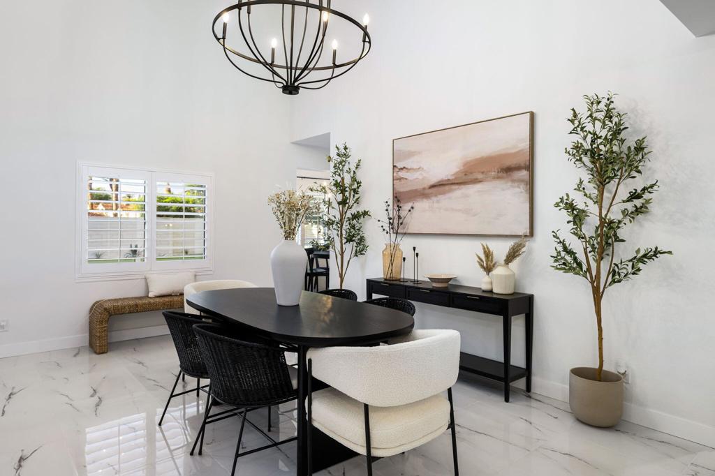 Regency Palms - Residential
