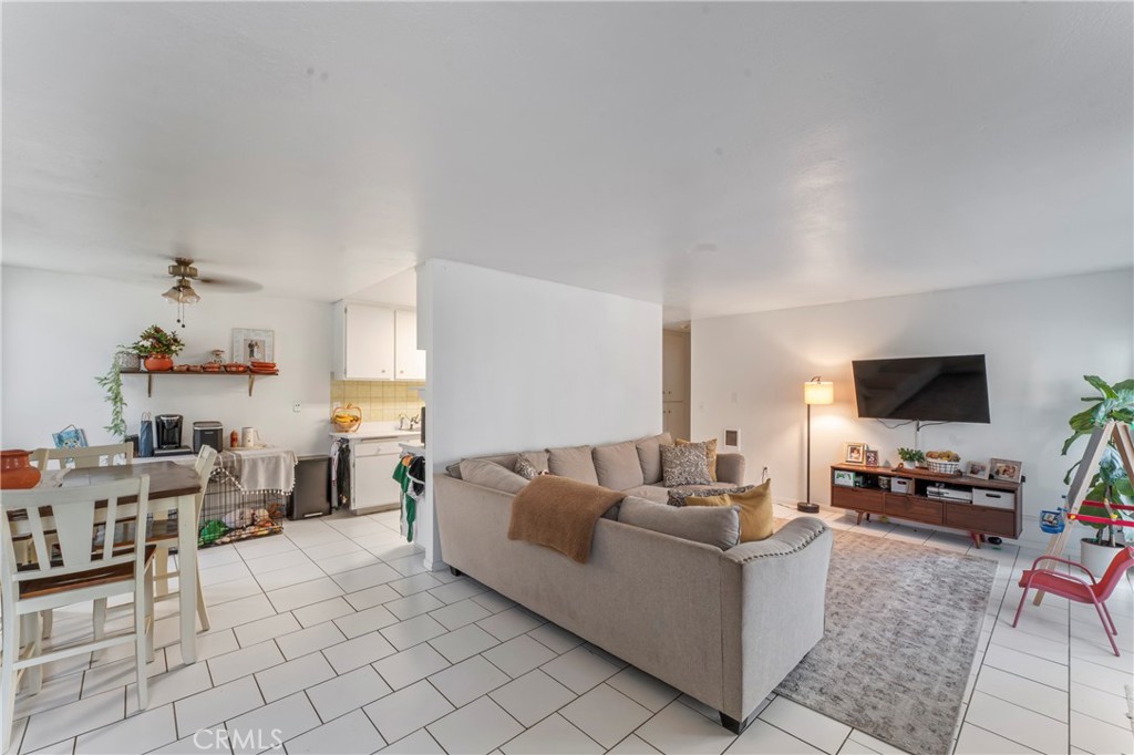 Buena Ventura Gardens (2809) - Residential