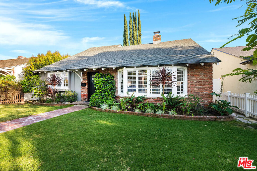 4134 W Mcfarlane Avenue