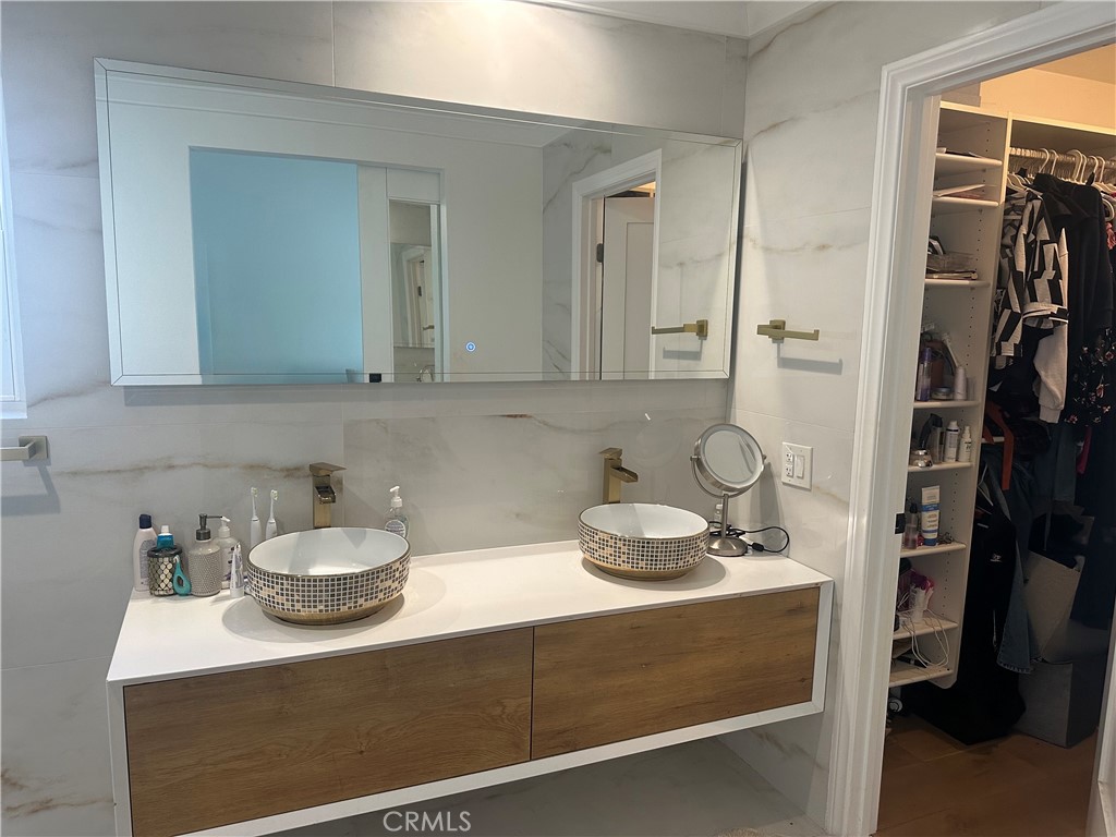 Lynn Estates (310) - Residential Lease