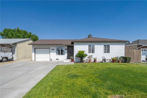 Photo of 4042 N Foxdale Avenue, Covina, CA 91722 (MLS # CV26096884)