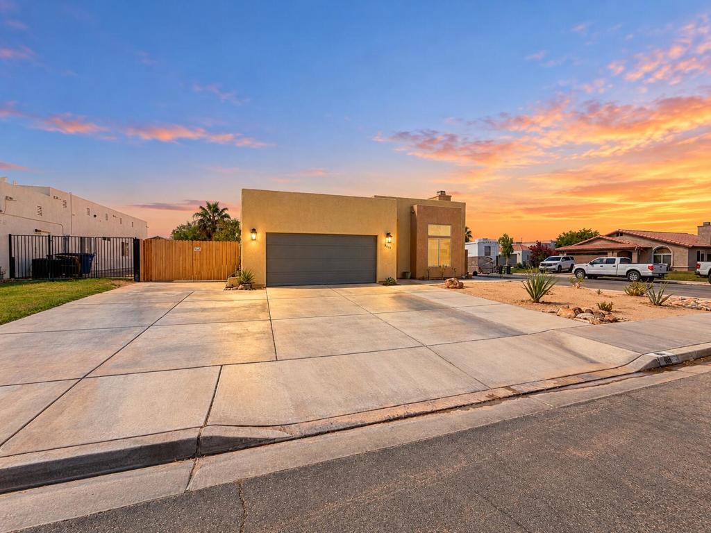 861 Aurora Way