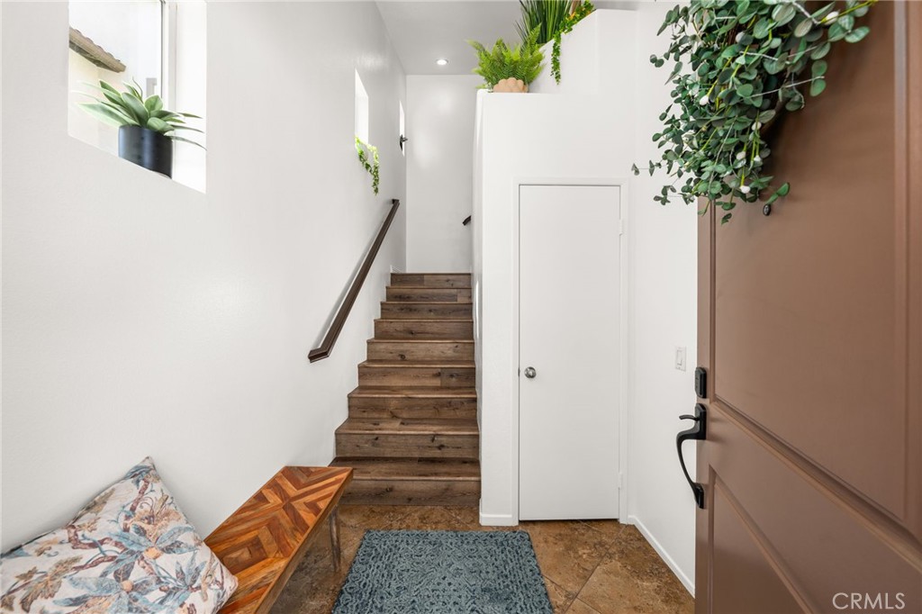 8090 Cornwall Court 33