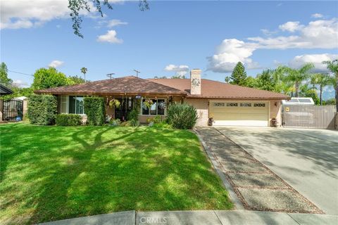 881 Dublin Court Upland CA 91784