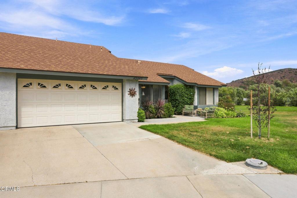 42062 Village 42