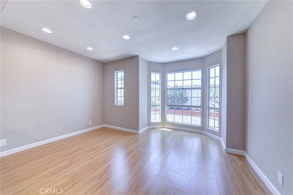 Not Applicable-105 - Residential Lease