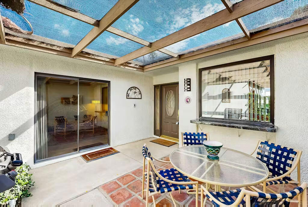 3 Tortosa Drive