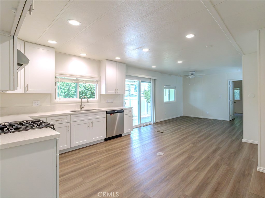 UNKNOWN - Residential Lease