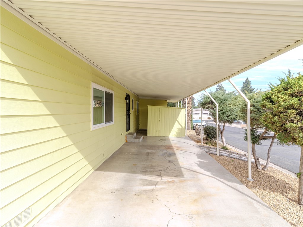 UNKNOWN - Residential Lease