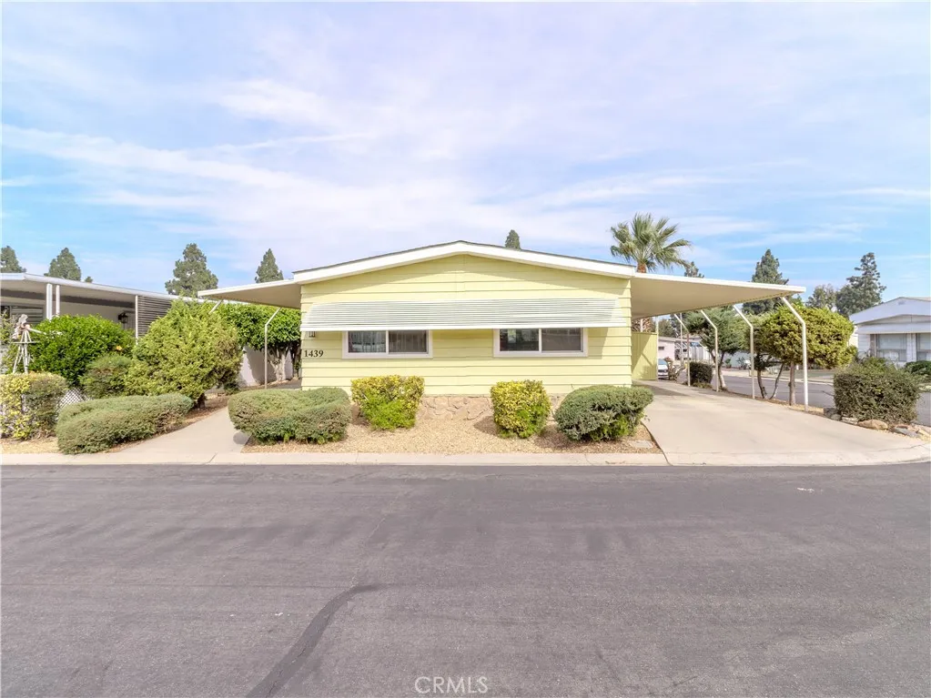 Corona, California 92882, United States, 2 Bedrooms Bedrooms, ,2 BathroomsBathrooms,Residential,Active,237640