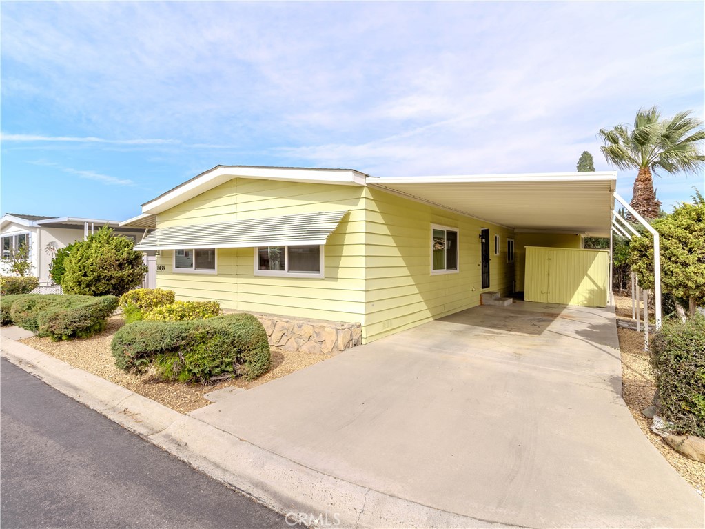 UNKNOWN - Residential Lease