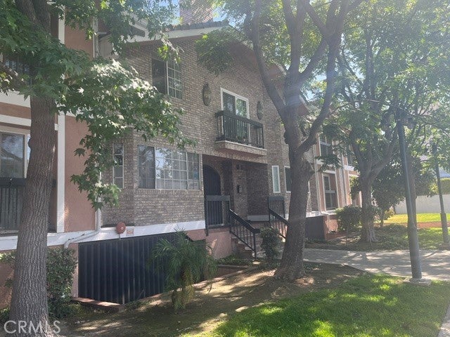 147 W Acacia AVE, Glendale CA 91204