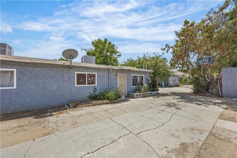 Photo of 4120 S Neece ST, Corona, CA 92879 (MLS # OC26172827)