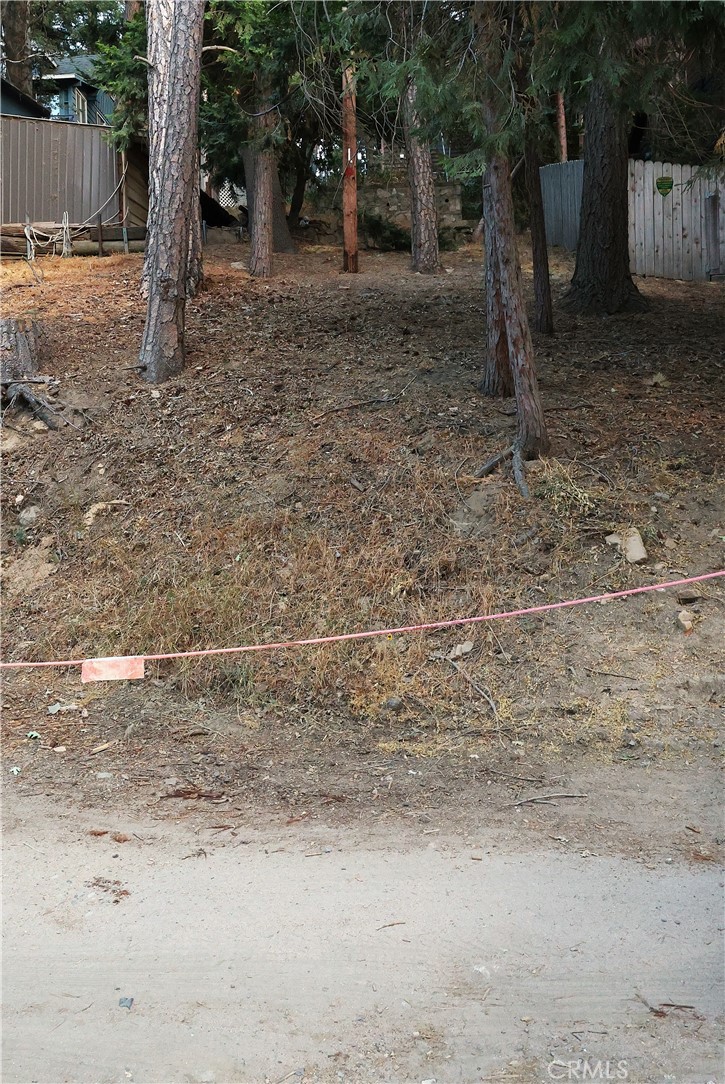 Crestline (CRES) - Land