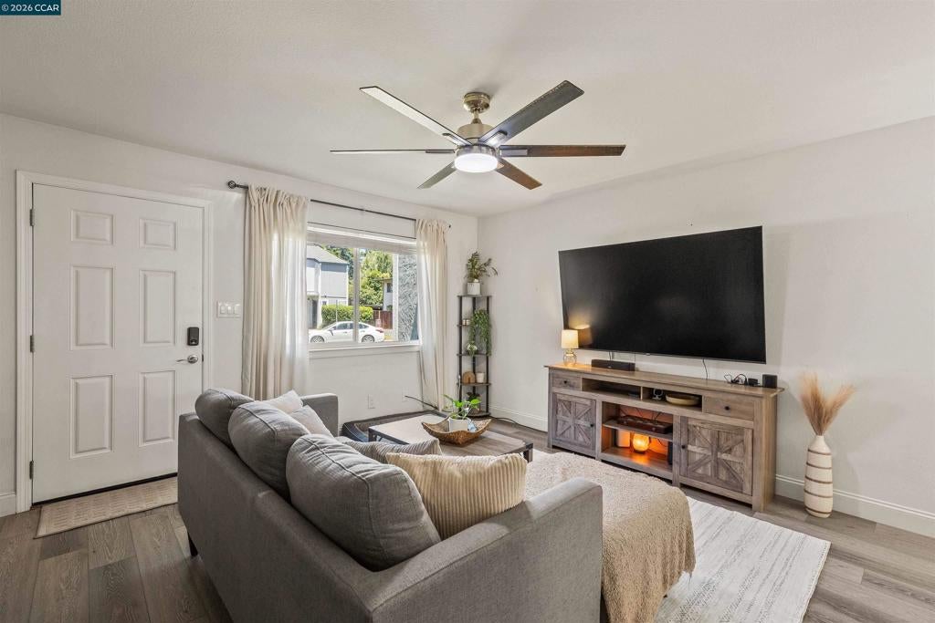 126 Muir Rd