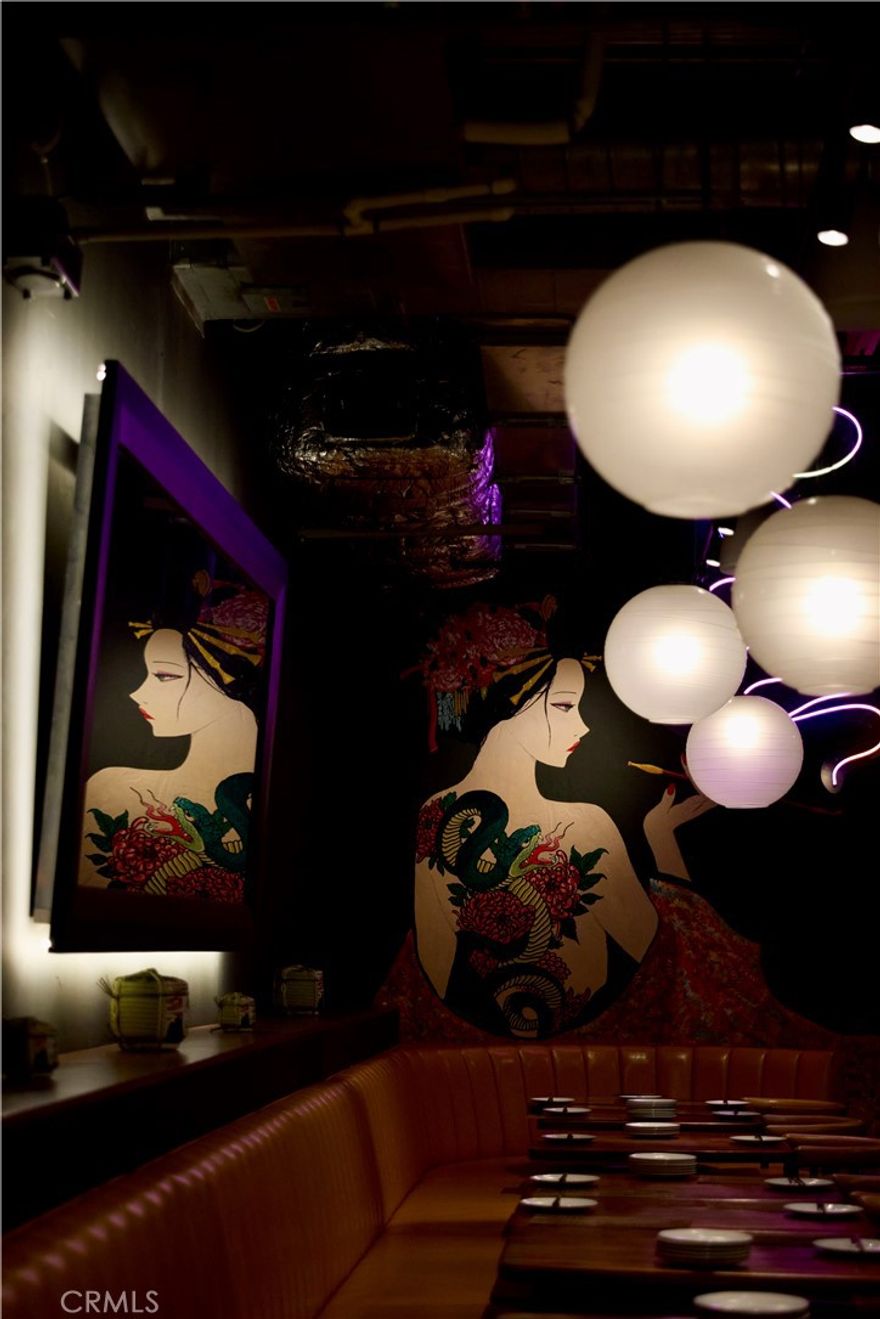 Introducing a prime business opportunity to acquire a trendy Japanese

restaurant in Los Angeles. This 2,100 SF high-end venue is a fully built-out,

full-service restaurant featuring a complete kitchen setup, including a hood

and grease trap. It comes with a Type 41 license, a creative specialty

menu, and a curated cocktail program featuring sake and shochu (without

the need for a full liquor license).

The space has been improved with an investment of $750,000 and is in

excellent condition. Social media assets are also included.

Don’t miss out on this rare opportunity to take over a beautifully designed

restaurant space in a desirable LA location.