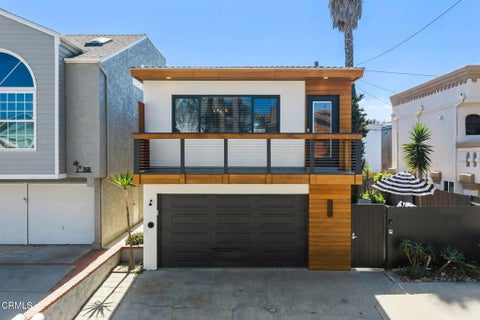 Tiny photo for 256 Melrose Drive, Oxnard, CA 93035 (MLS # V1-39062)
