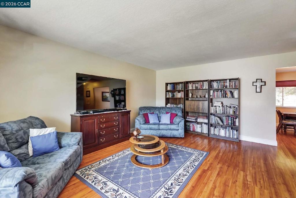 1533 Longford Ct