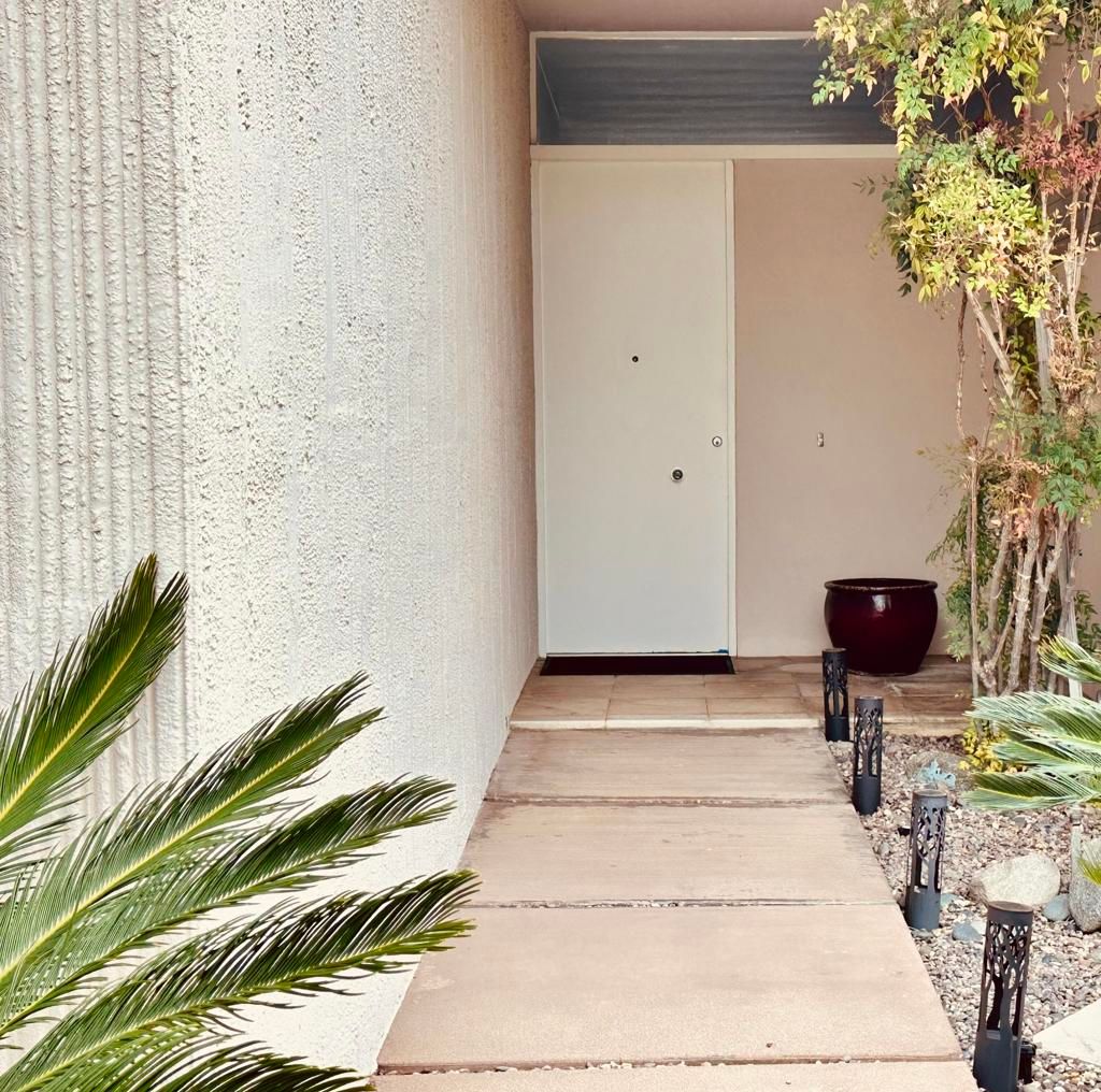 Photo of 1046 Somera Road, Los Angeles, CA 90077 (MLS # 219146712DA)