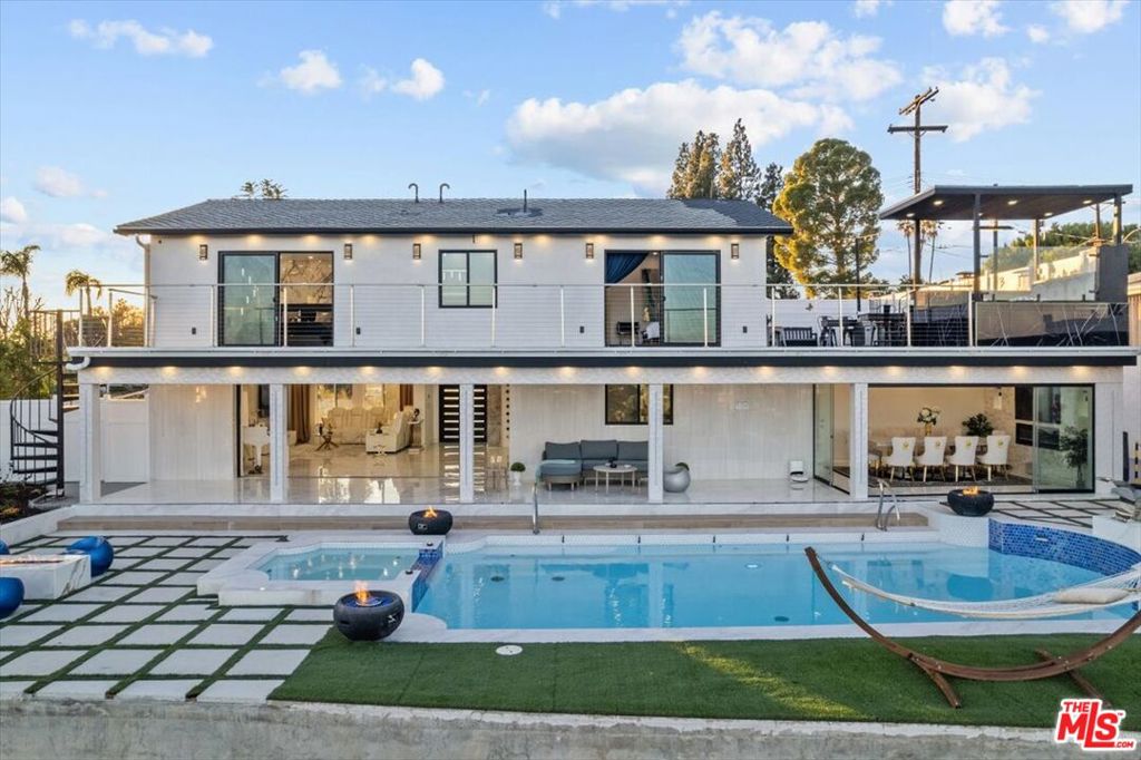 Properties 1 8600 Farralone Avenue