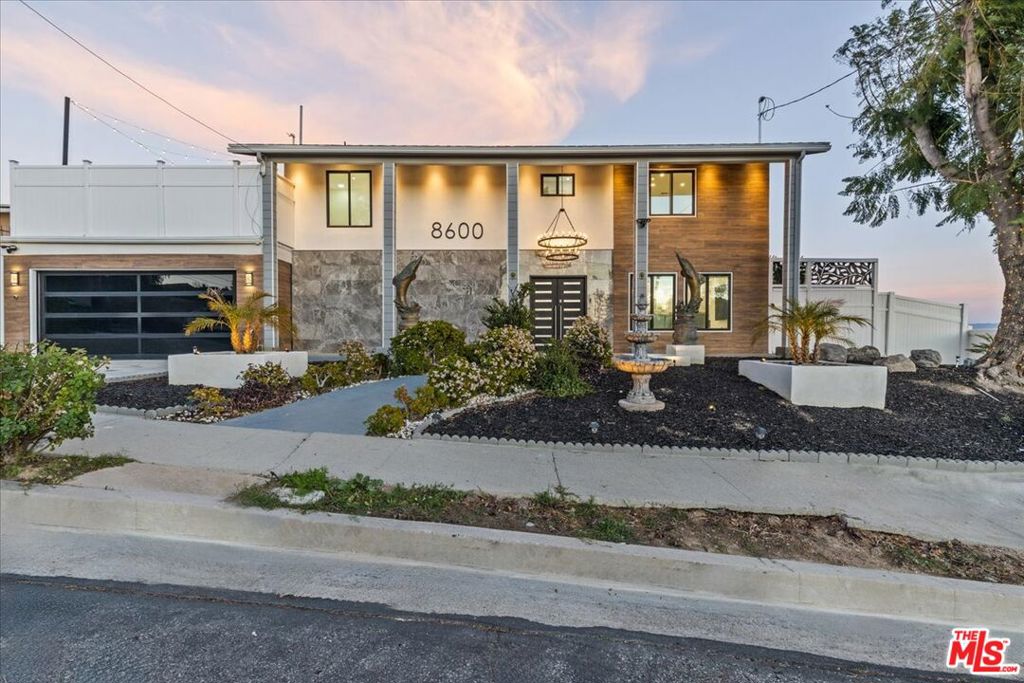 Properties 4 8600 Farralone Avenue