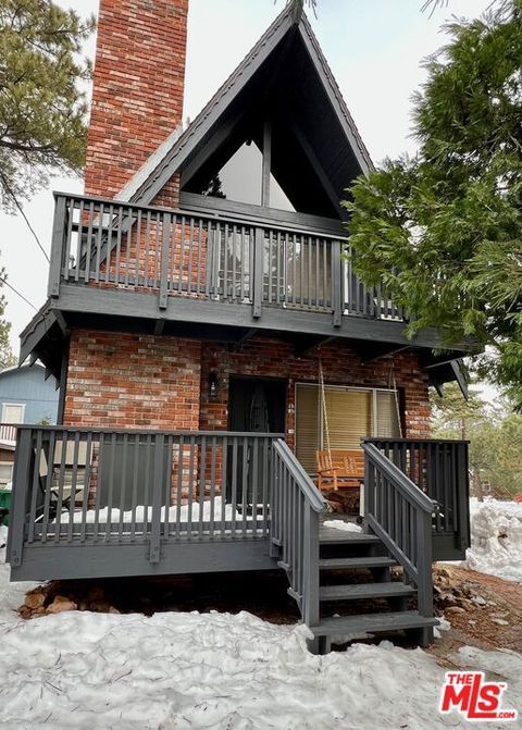 Photo of 39990 Trail Of The Whispering, Big Bear, CA 92315 (MLS # 26834173)