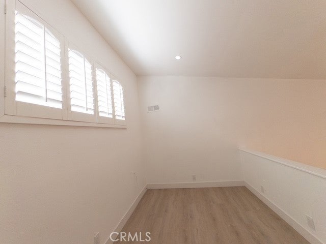 12601 Van Nuys 209