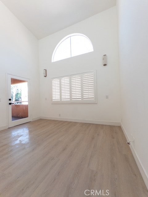 12601 Van Nuys 209