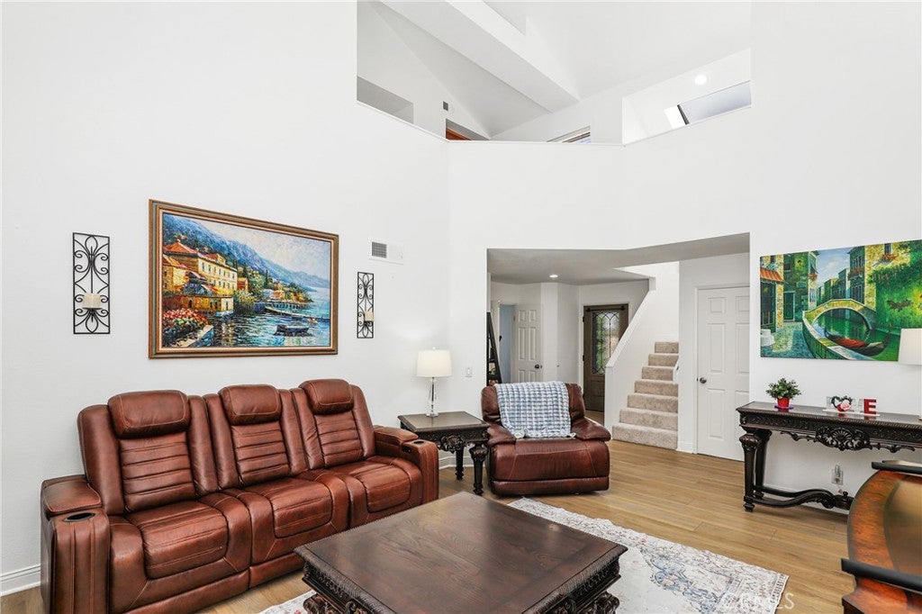 27576 Paseo Castile